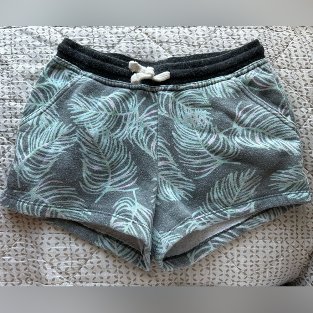 CHUBBIES lounge tropical shorts